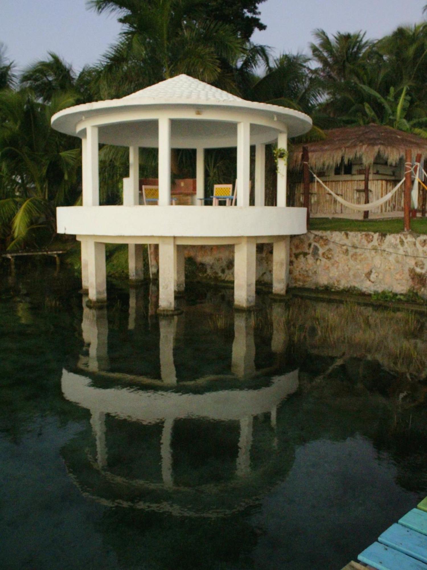 Tropic Bacalar Hotel Ngoại thất bức ảnh