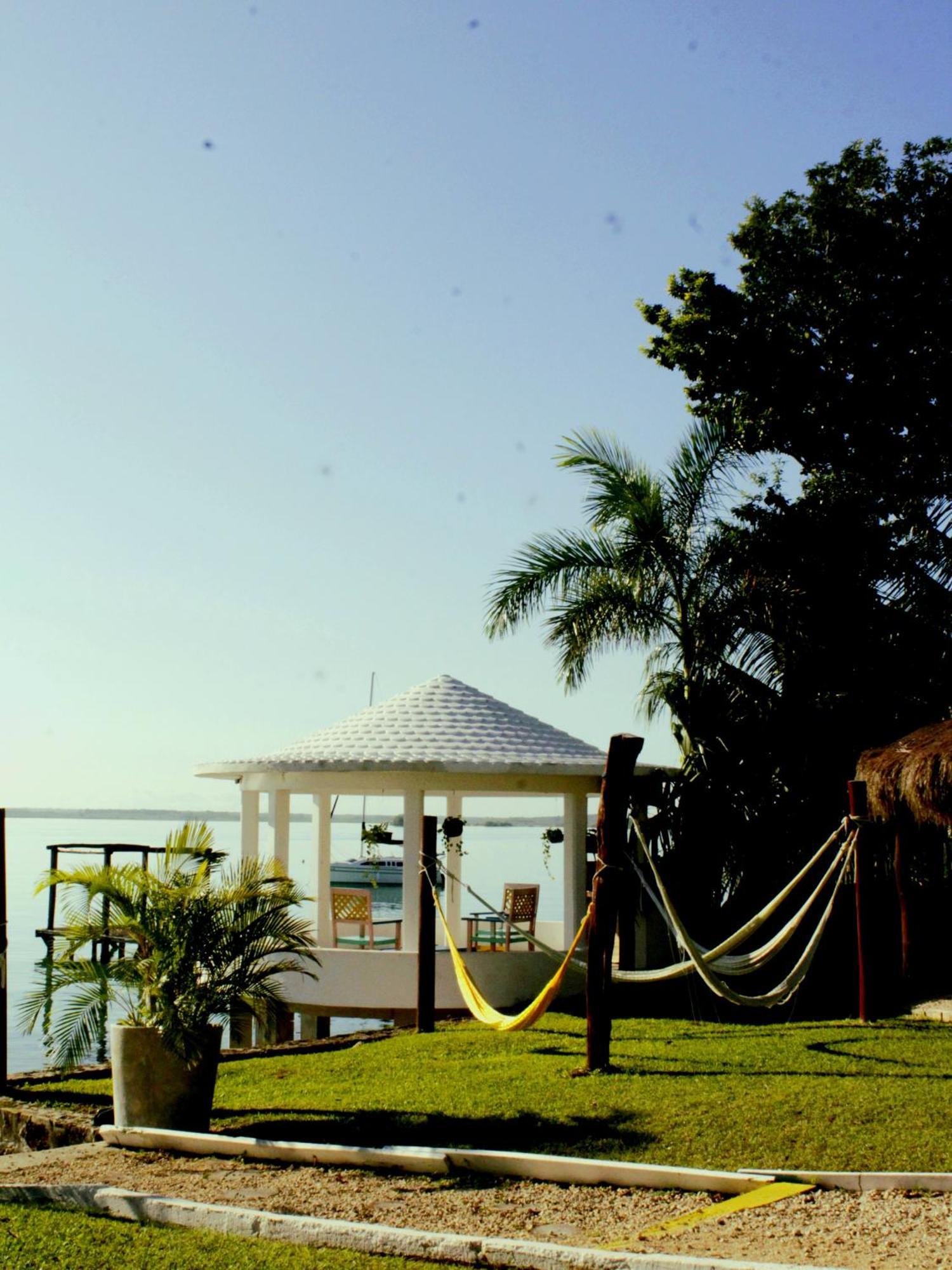 Tropic Bacalar Hotel Ngoại thất bức ảnh